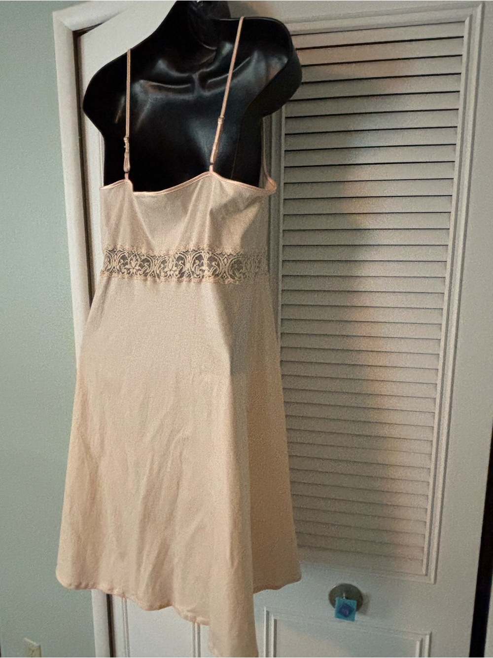 Hanro of Switzerland soft cotton peach lace trim nightgown Sz M - Picture 9 of 11